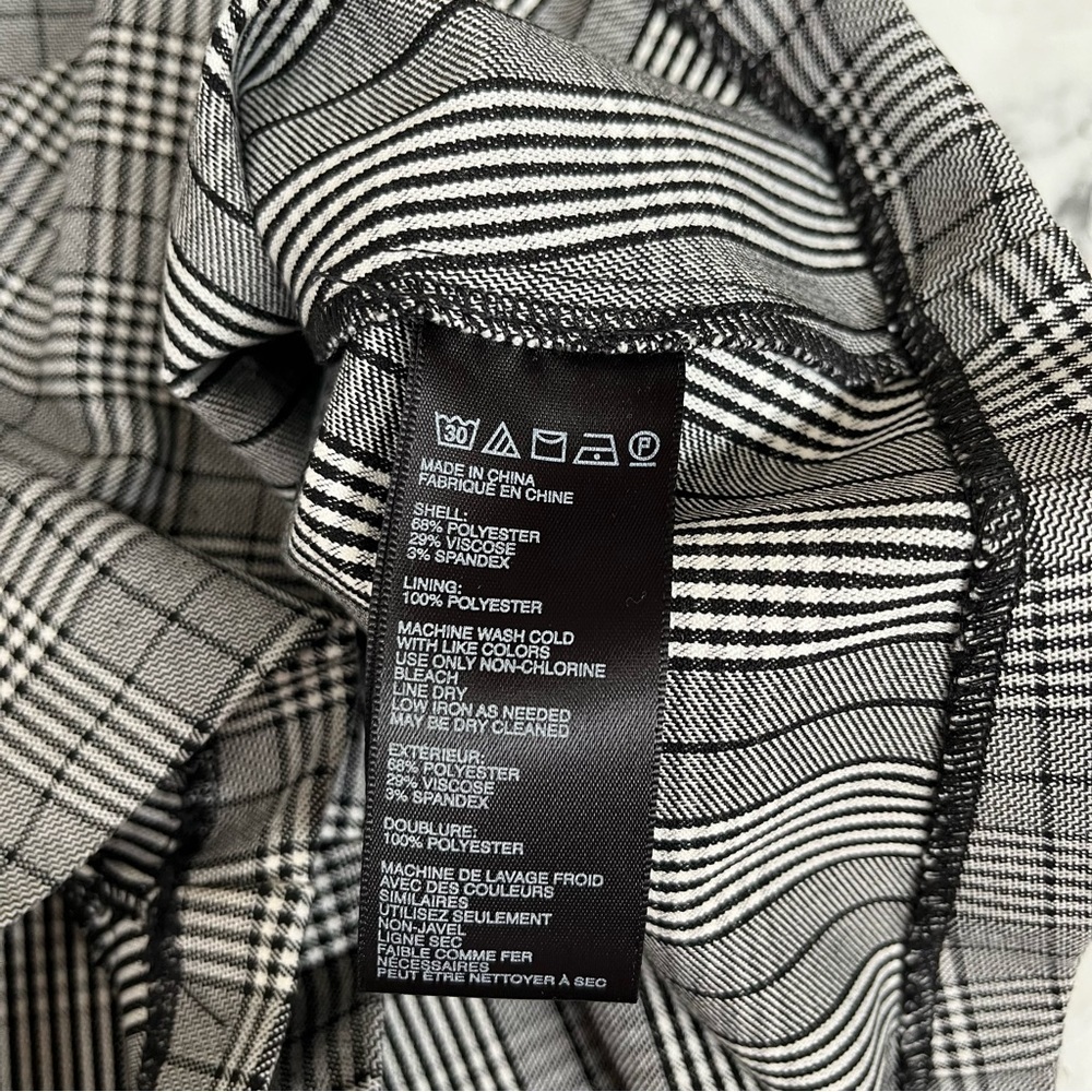 Urban Outfitters black white plaid off shoulder pleated ruffle romper 6 - Picture 11 of 13